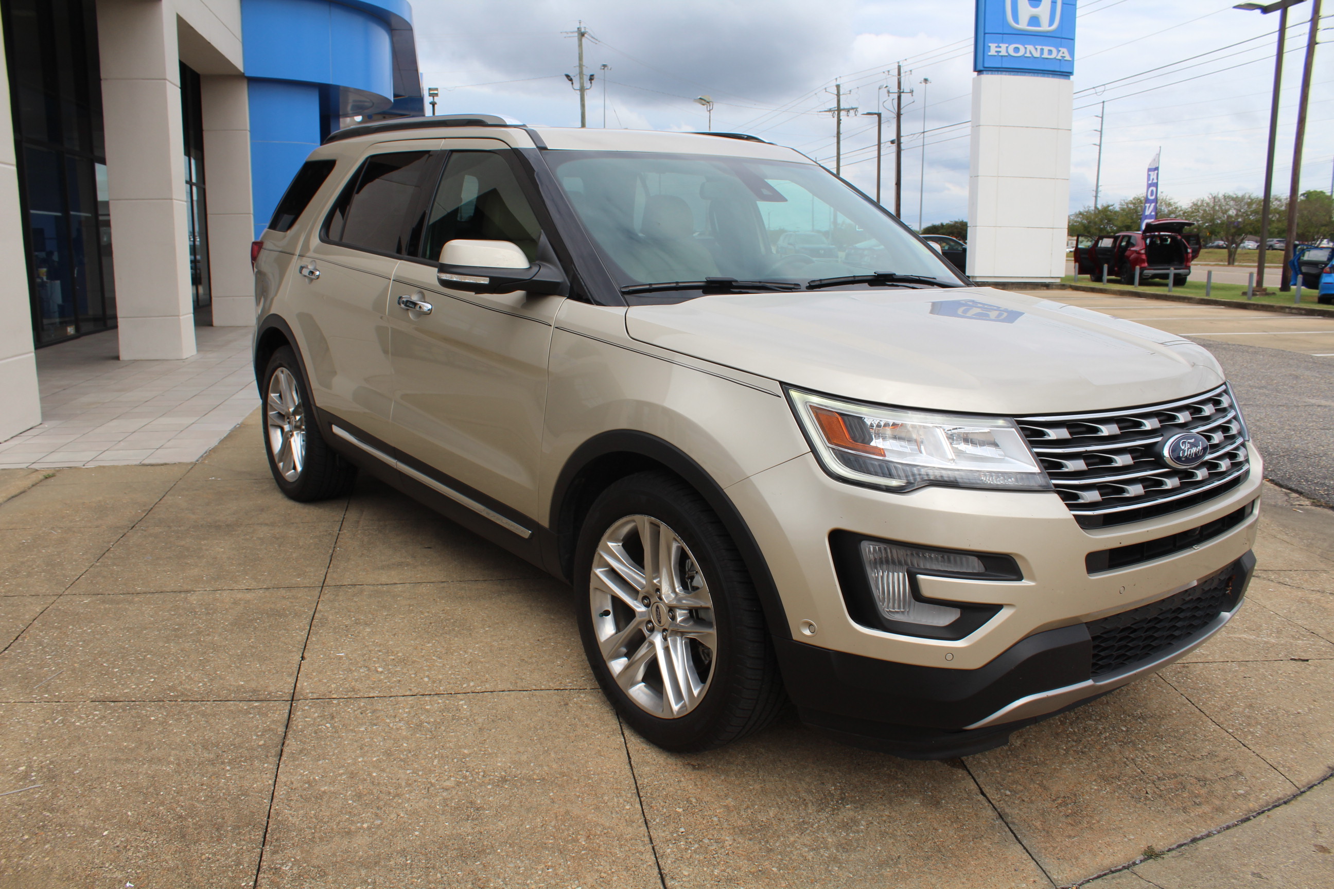  Ford Explorer
