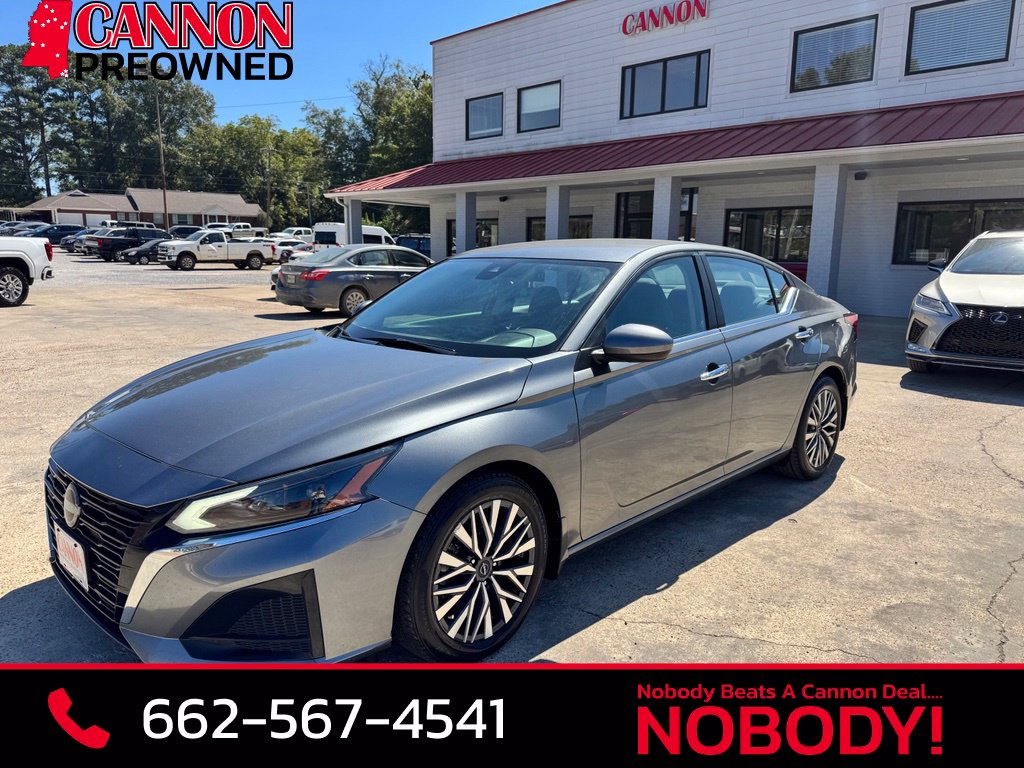 2022 Nissan Altima SV
