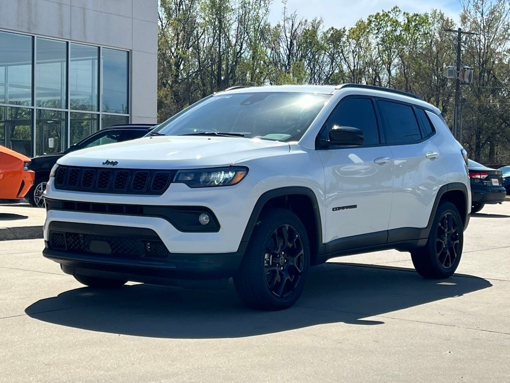 2026 Jeep Compass Latitude Altitude