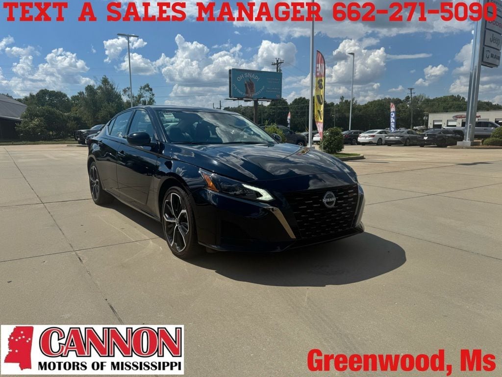 Used 2025 Nissan Altima 2.5 SR Sedan