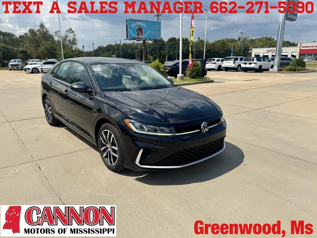 Used 2025 Volkswagen Jetta 1.5T SE Sedan