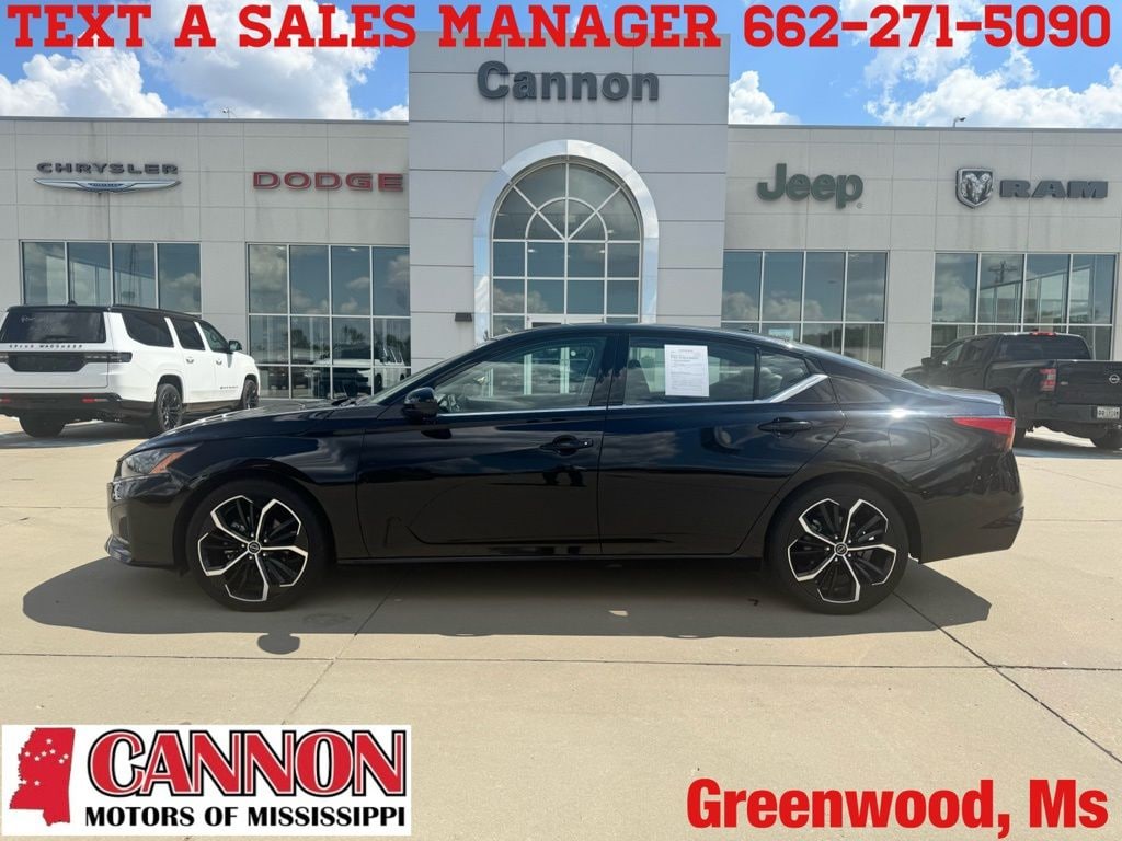 Used 2025 Nissan Altima 2.5 SR Sedan