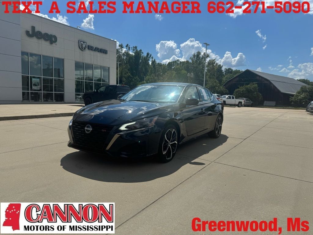 Used 2025 Nissan Altima 2.5 SR Sedan