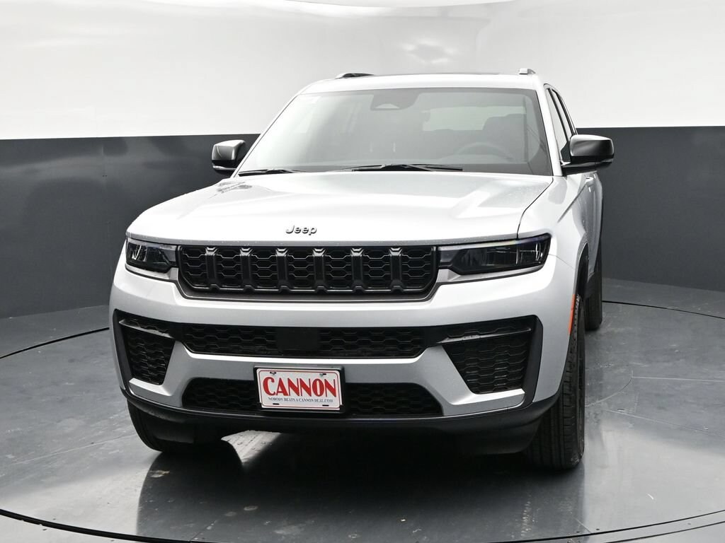 New 2026 Jeep Grand Cherokee L Laredo Sport Utility