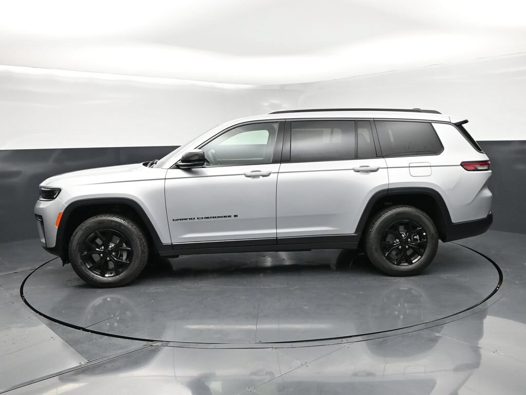 New 2026 Jeep Grand Cherokee L Laredo Sport Utility