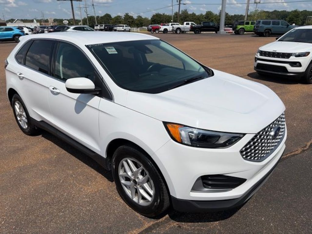 Used 2024 Ford Edge SEL SUV