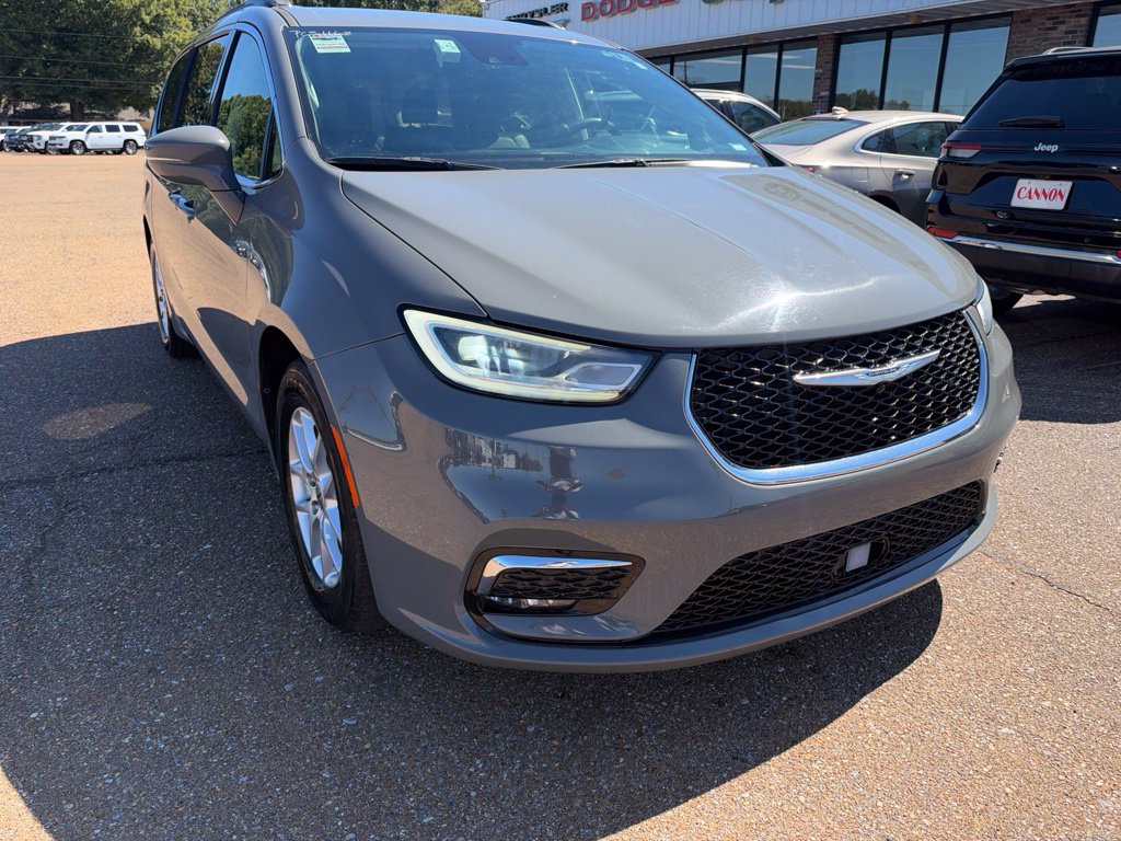 Used 2022 Chrysler Pacifica Touring L Minivan/Van
