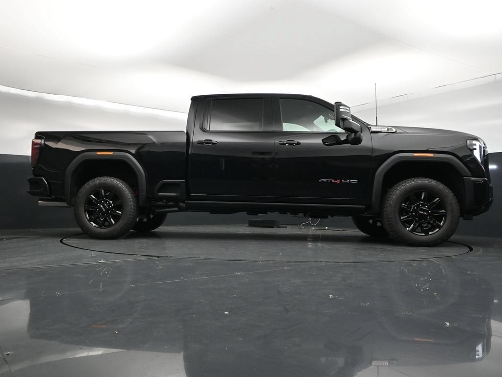 2026 GMC Sierra 2500HD AT4 - Photo 35
