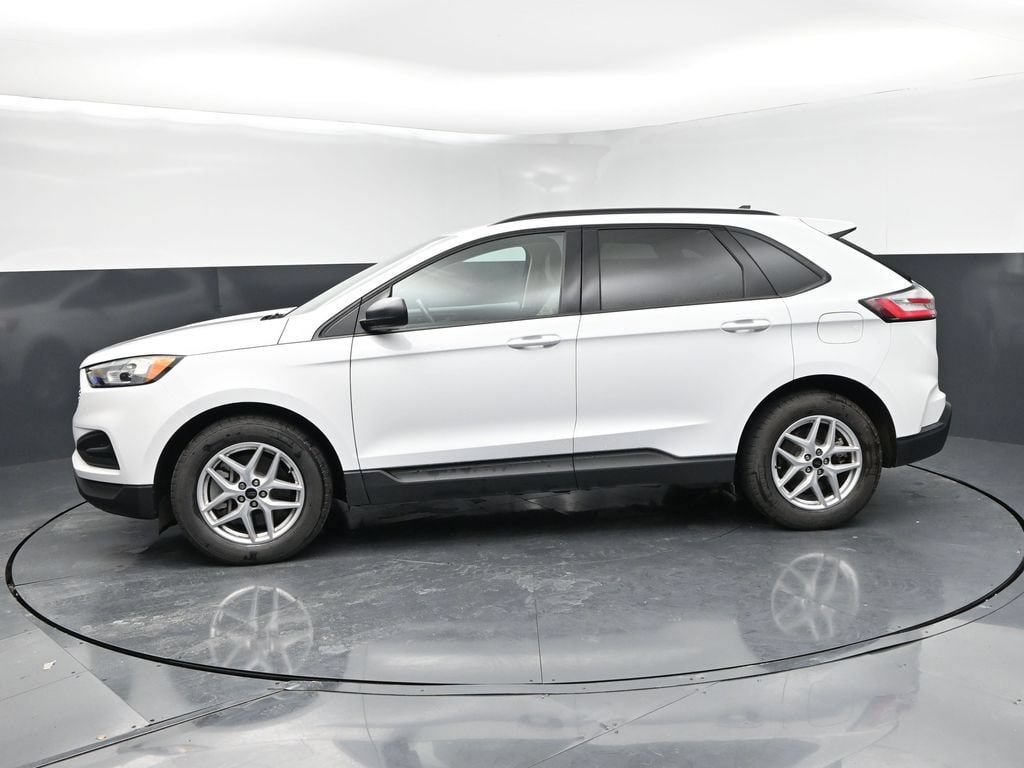 Used 2024 Ford Edge SE