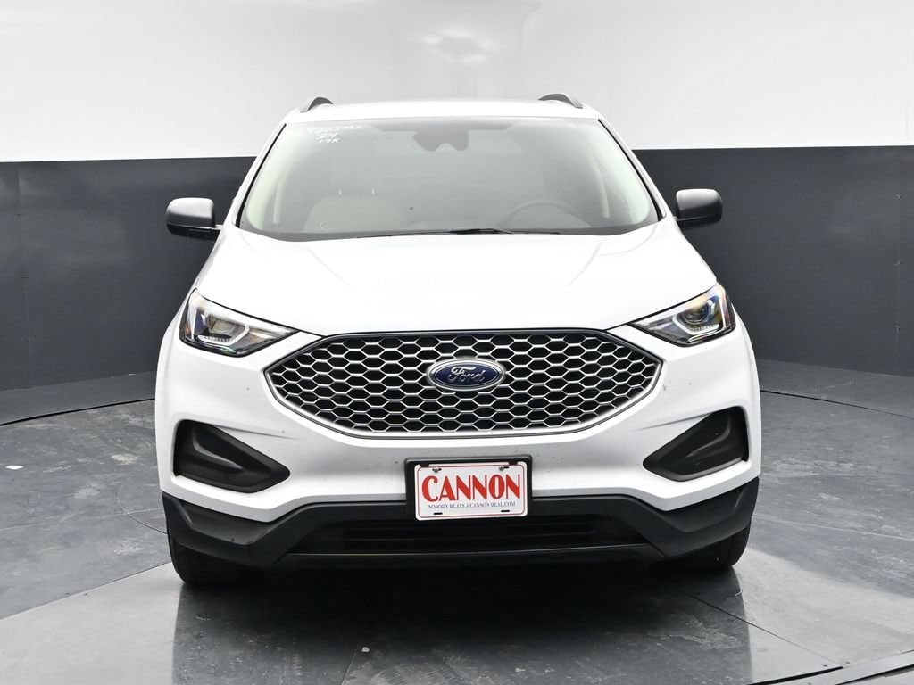 Used 2024 Ford Edge SE