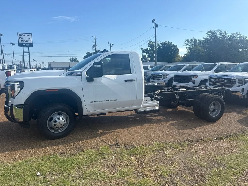 New 2026 GMC Sierra 3500 HD Chassis Cab Pro Truck