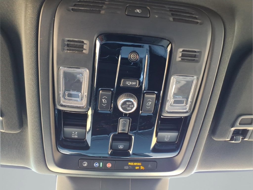 2027 Chevrolet Suburban Premier - Photo 25