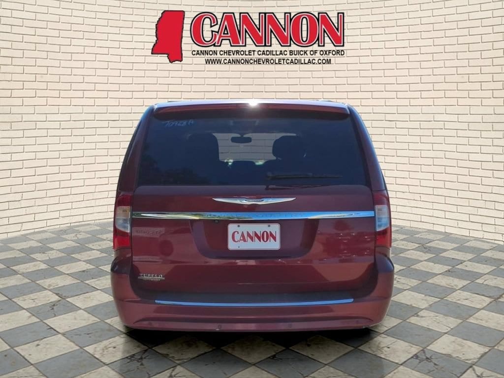 Used 2014 Chrysler Town & Country Touring-L