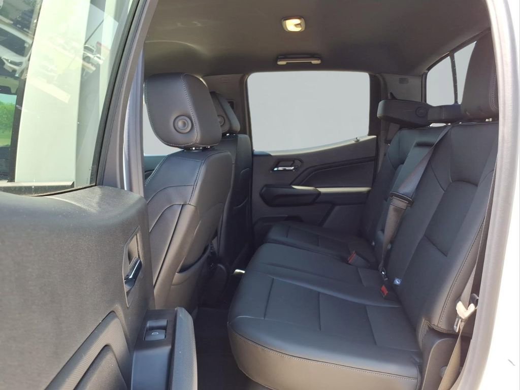 2026 Chevrolet Colorado LT - Photo 9