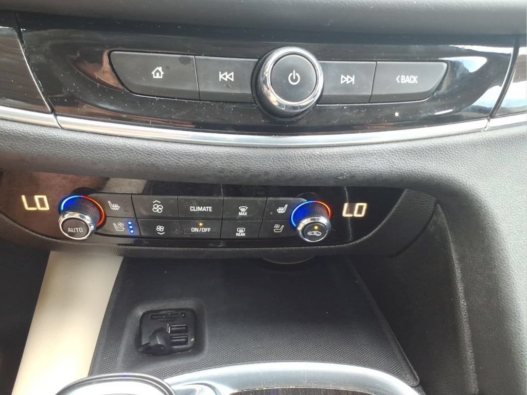 2021 Buick Enclave Premium - Photo 23