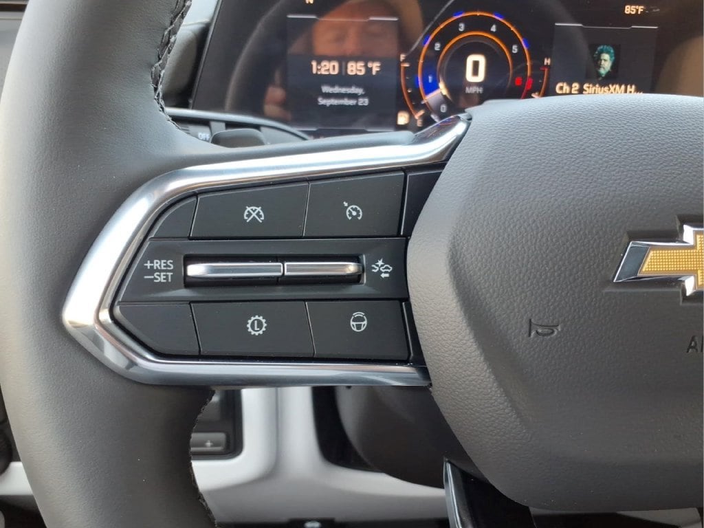 2027 Chevrolet Suburban Premier - Photo 20