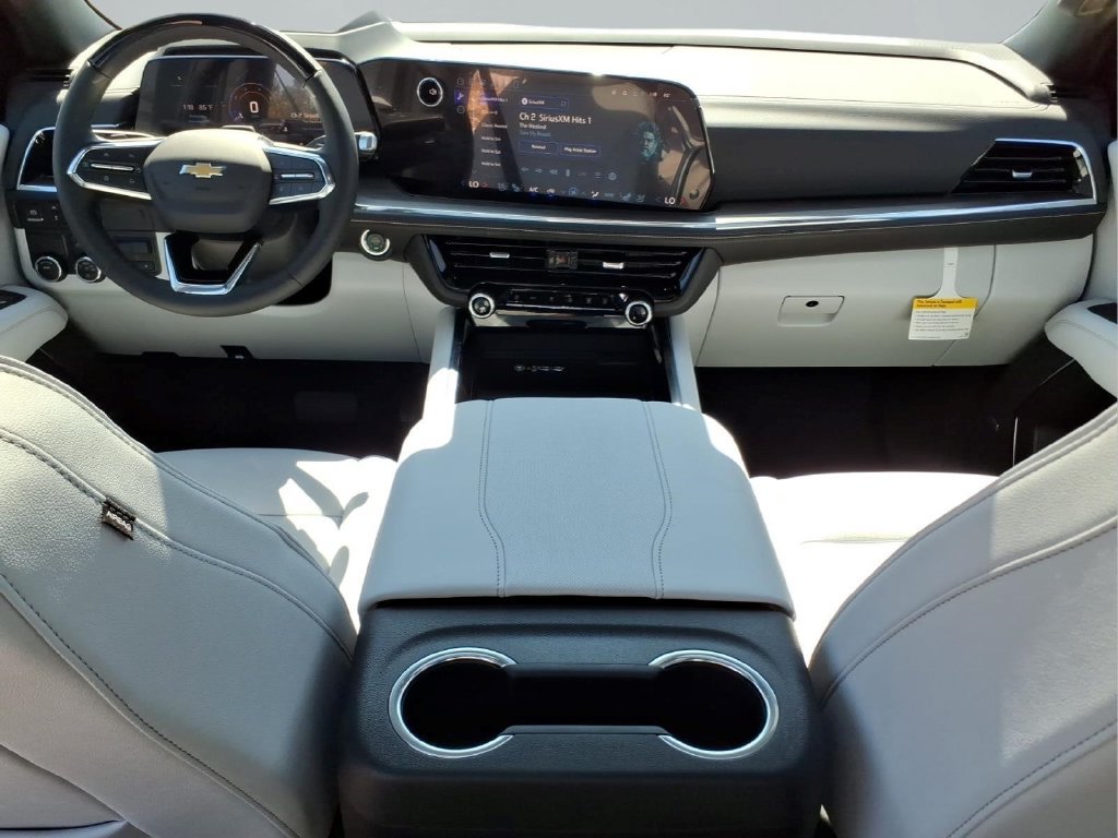 2027 Chevrolet Suburban Premier - Photo 13