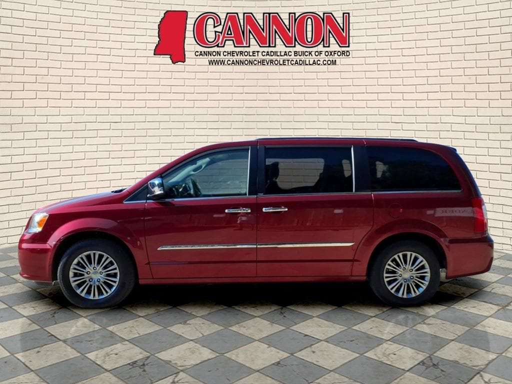 Used 2014 Chrysler Town & Country Touring-L