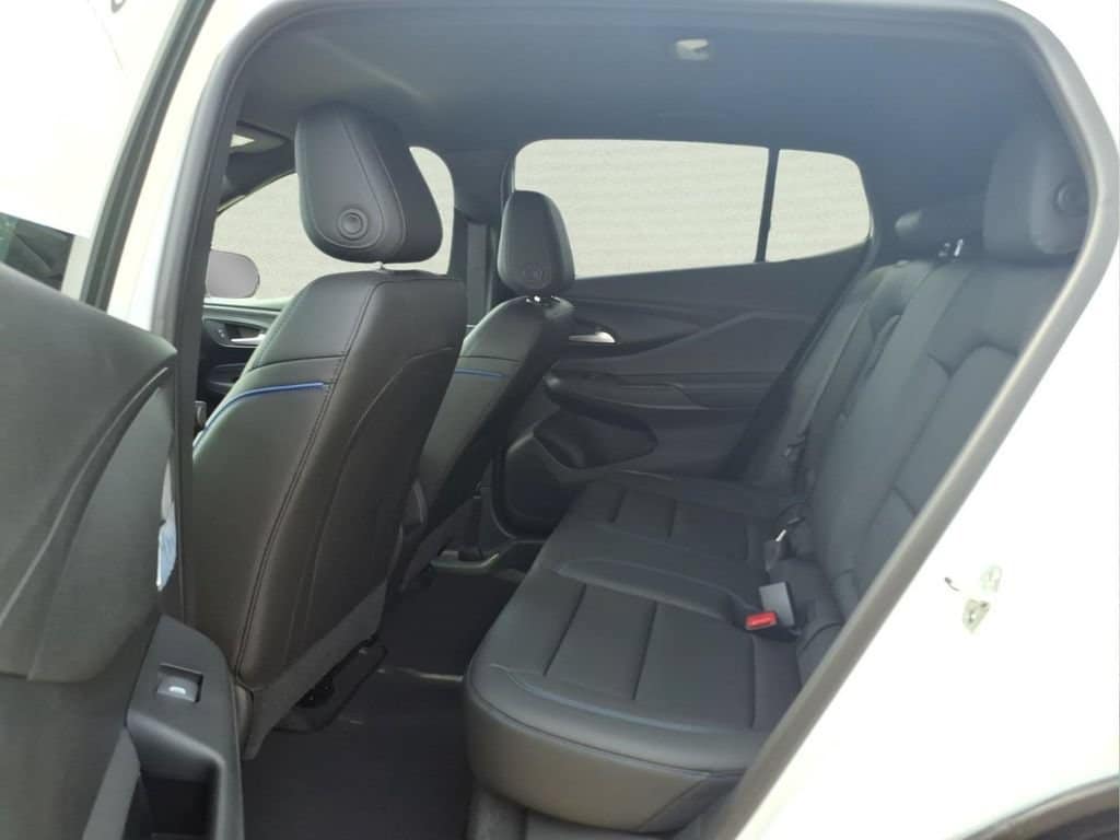 2026 Buick Envista Sport Touring - Photo 9