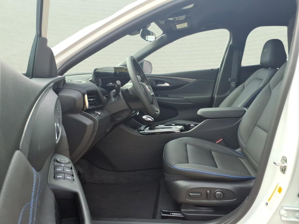 2026 Buick Envista Sport Touring - Photo 14