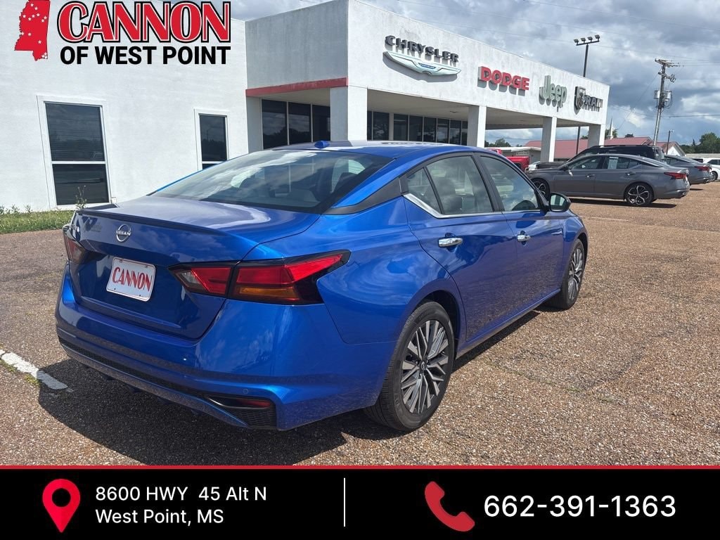 Used 2025 Nissan Altima SV Sedan