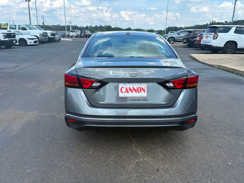 Used 2025 Nissan Altima SV