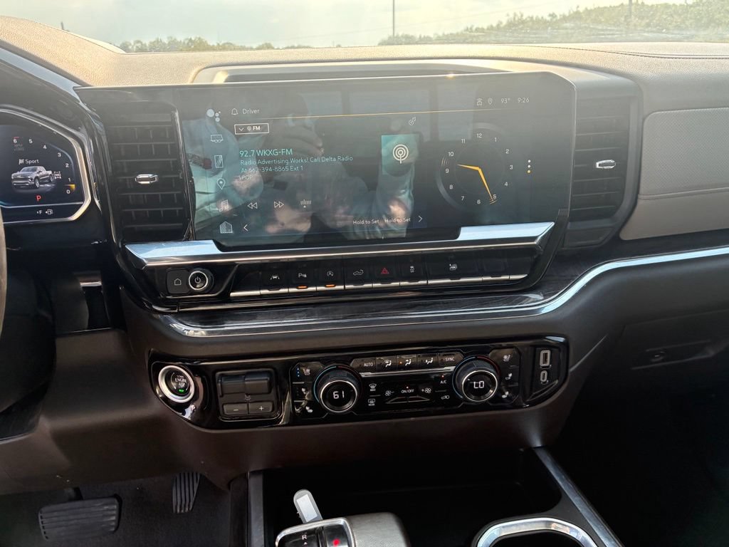 2024 Chevrolet Silverado 1500 LTZ - Photo 13