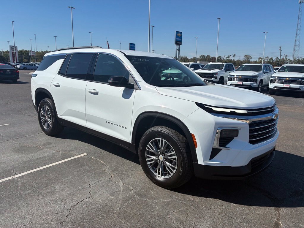 New 2027 Chevrolet Traverse LT SUV