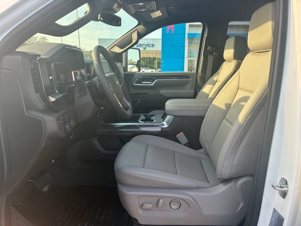 2026 Chevrolet Silverado 2500 HD LTZ - Photo 14