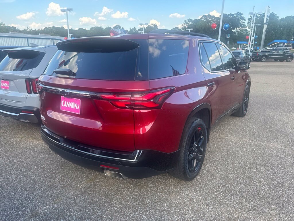 Used 2022 Chevrolet Traverse Premier SUV