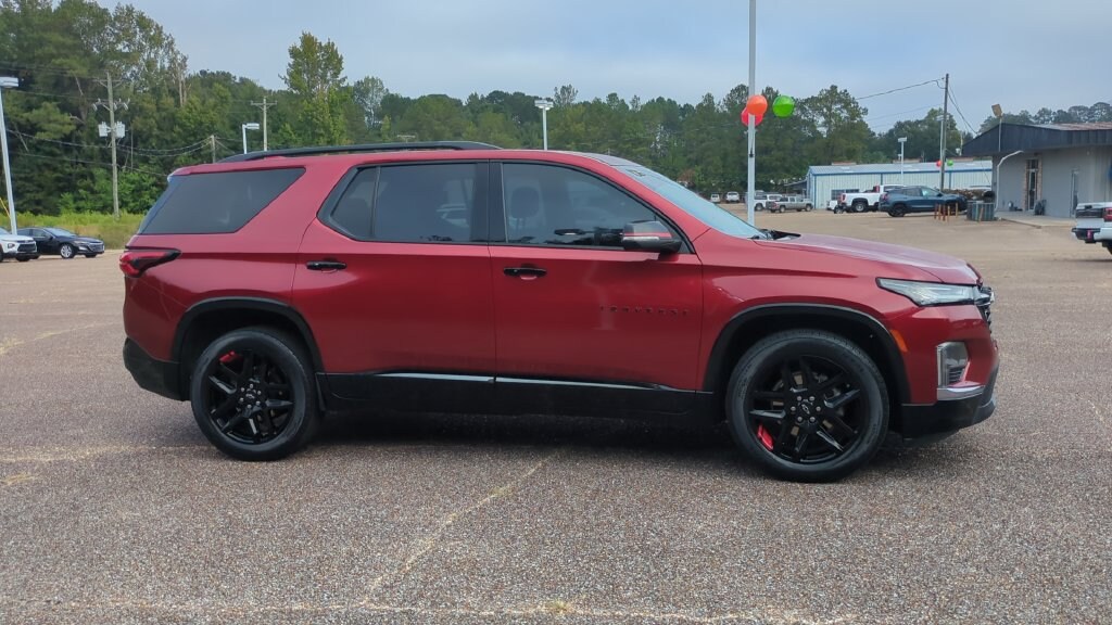Used 2022 Chevrolet Traverse Premier SUV