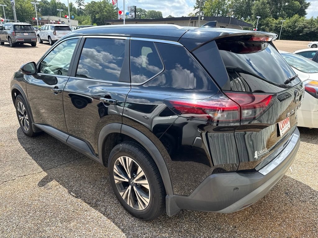 Used 2023 Nissan Rogue SV SUV