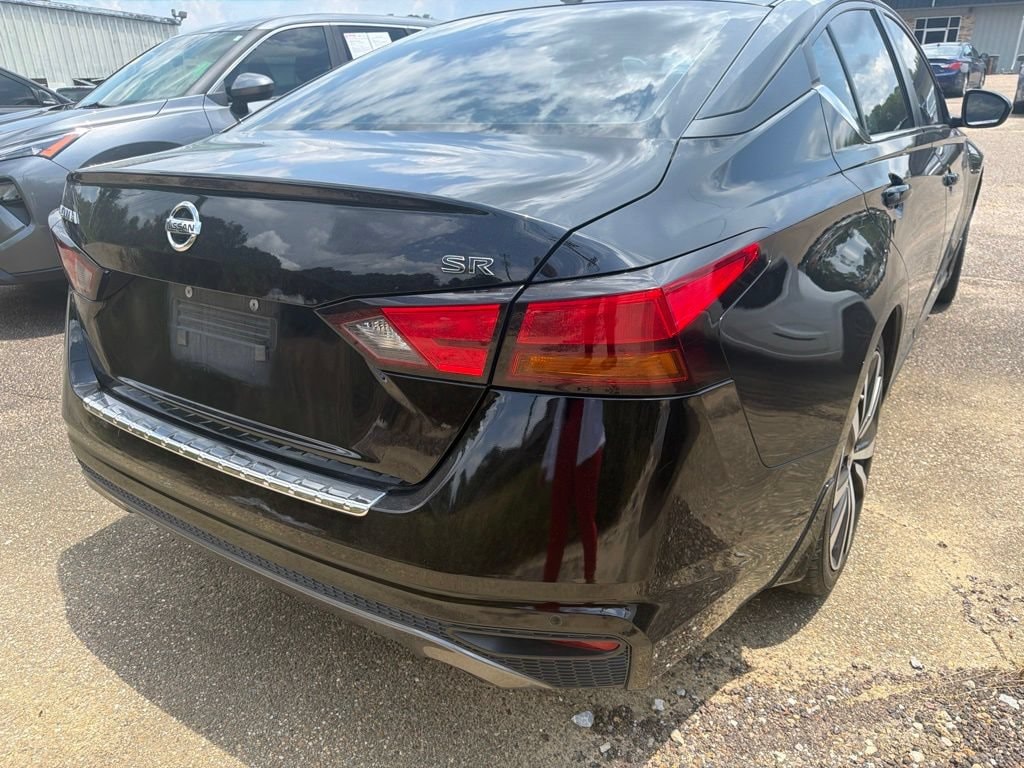 Used 2022 Nissan Altima 2.5 SR Sedan