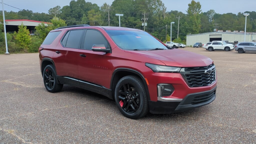 Used 2022 Chevrolet Traverse Premier SUV