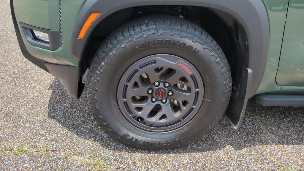 2025 Nissan Frontier PRO-X - Photo 10