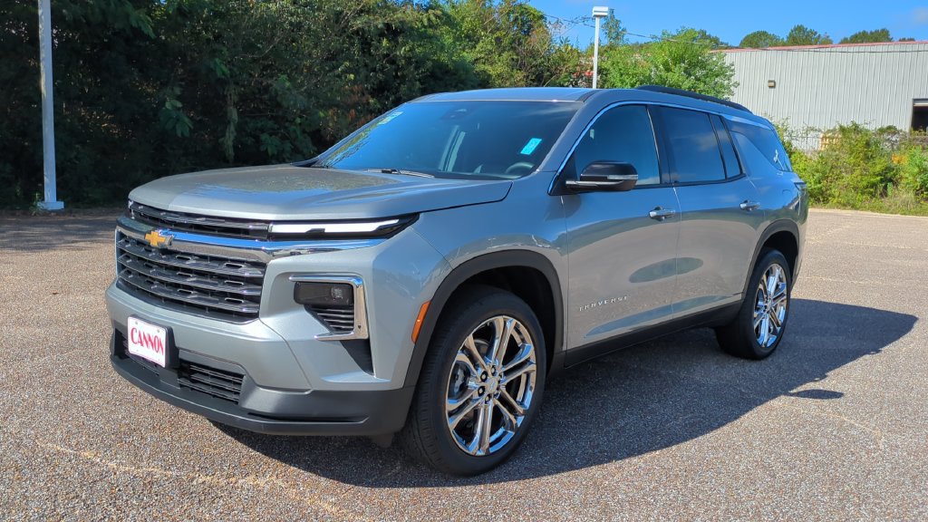 2027 Chevrolet Traverse LT SUV