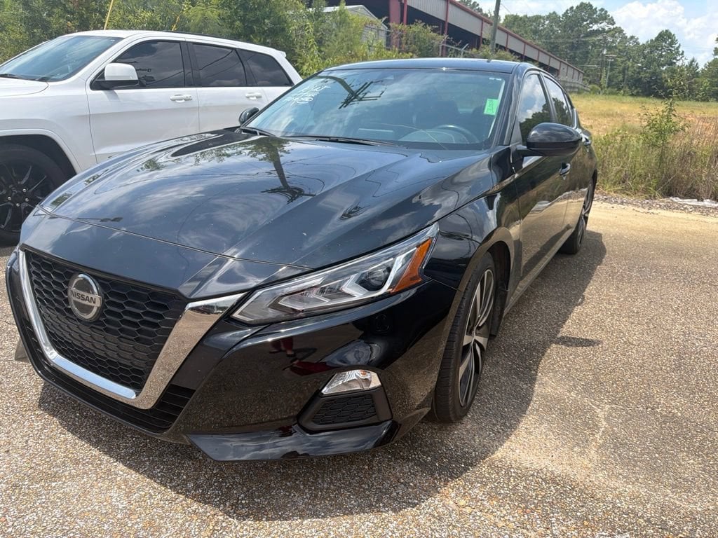Used 2022 Nissan Altima 2.5 SR Sedan