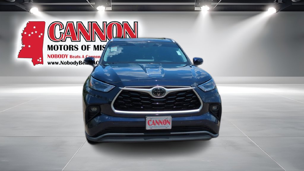 Used 2023 Toyota Highlander L SUV