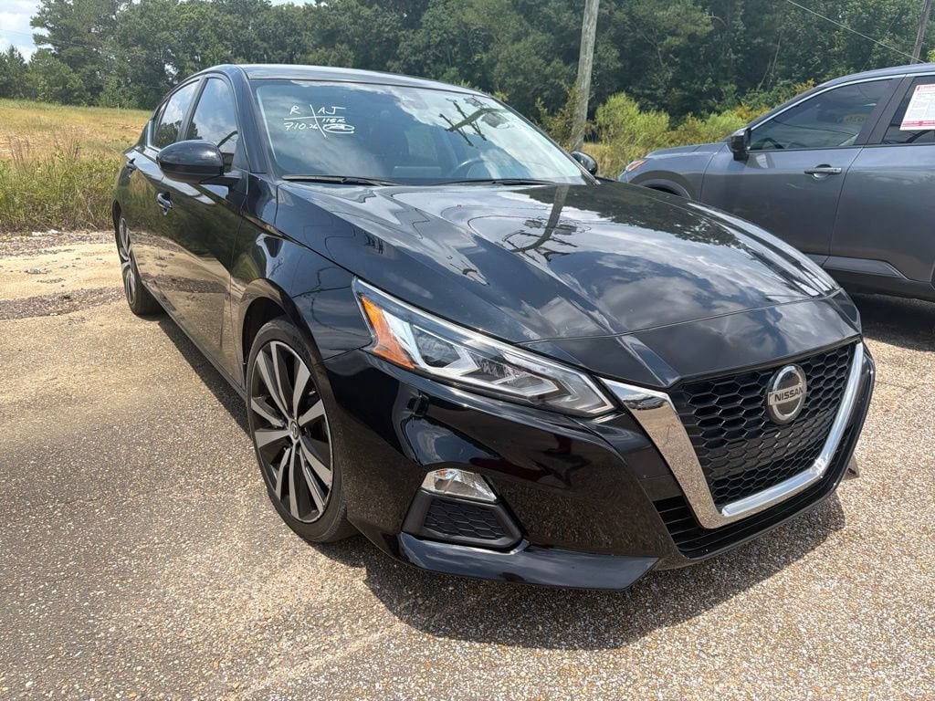 Used 2022 Nissan Altima 2.5 SR Sedan