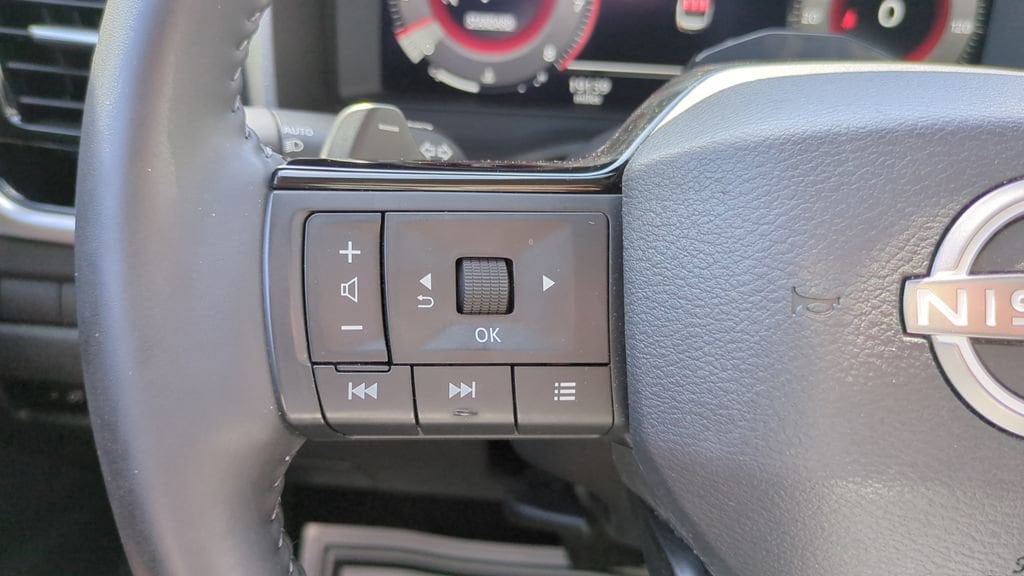 2025 Nissan Rogue SL - Photo 23