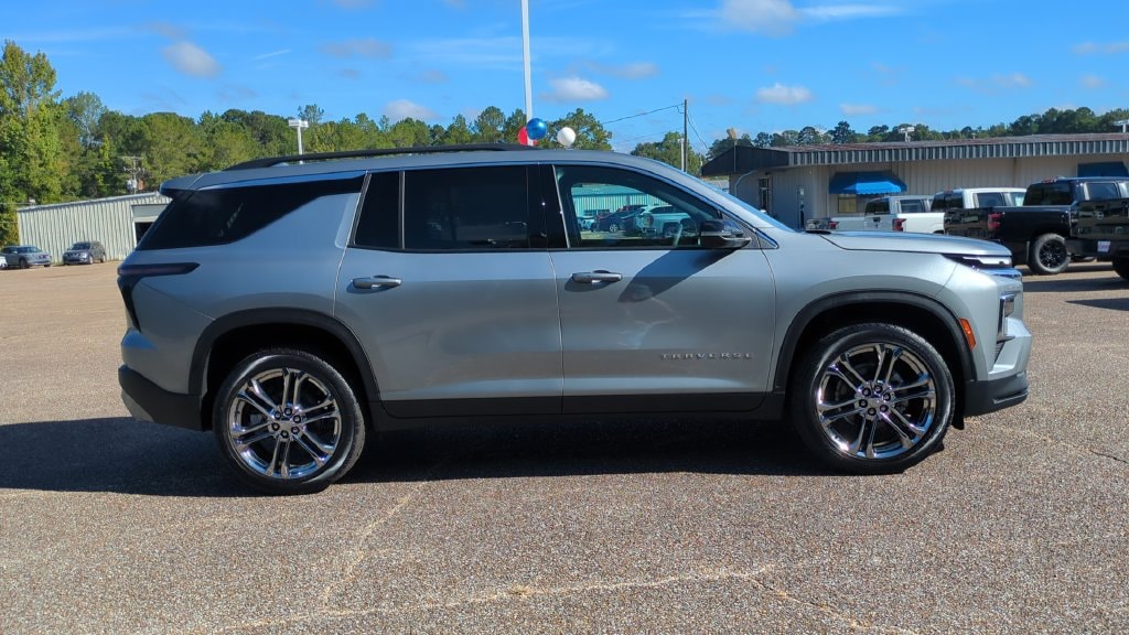 New 2027 Chevrolet Traverse LT SUV