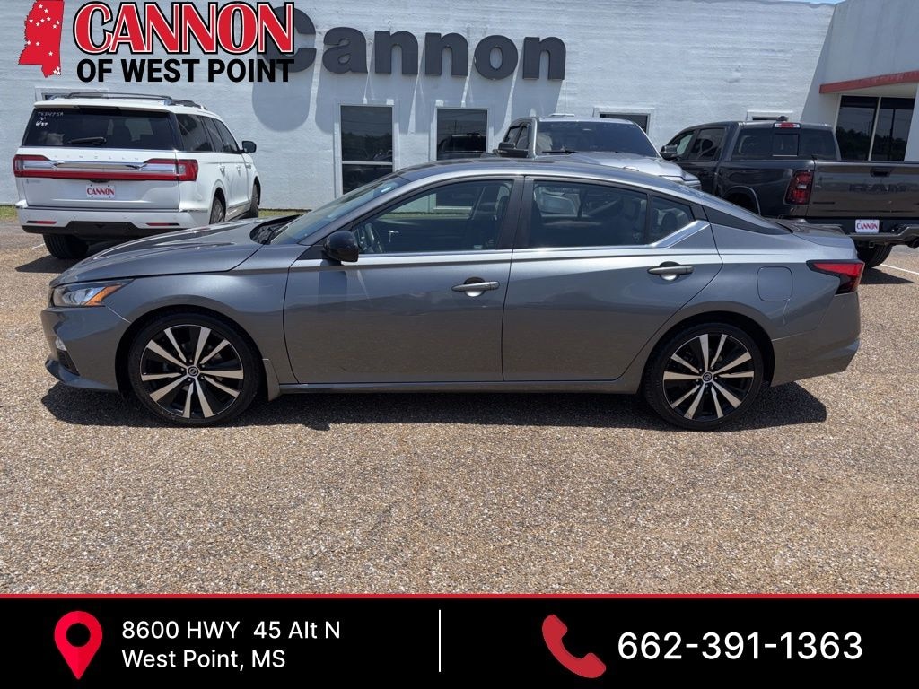 Used 2022 Nissan Altima 2.5 SR Sedan