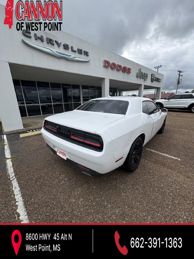 Used 2016 Dodge Challenger SXT Coupe