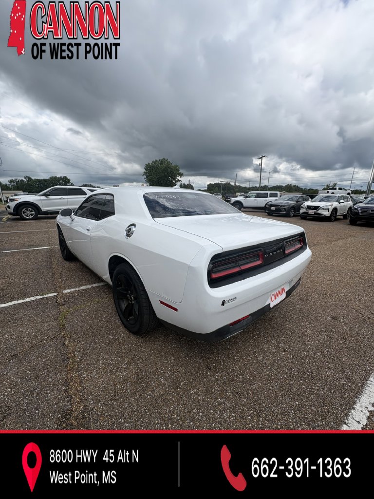 Used 2016 Dodge Challenger SXT Coupe