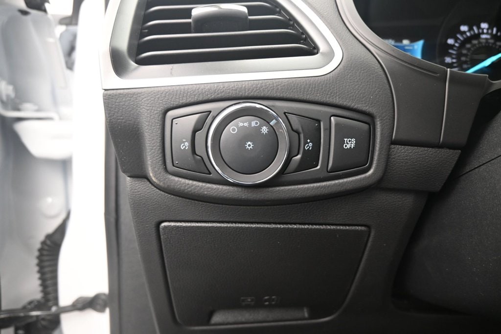 2024 Ford Edge SE - Photo 17
