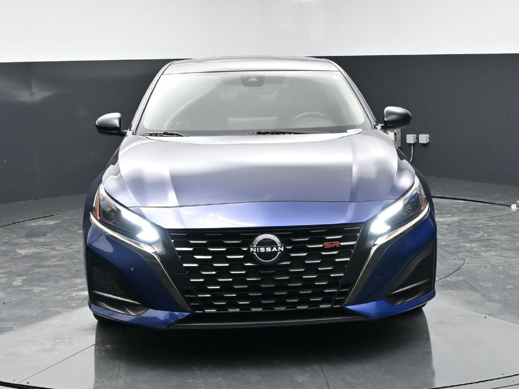 2023 Nissan Altima SR