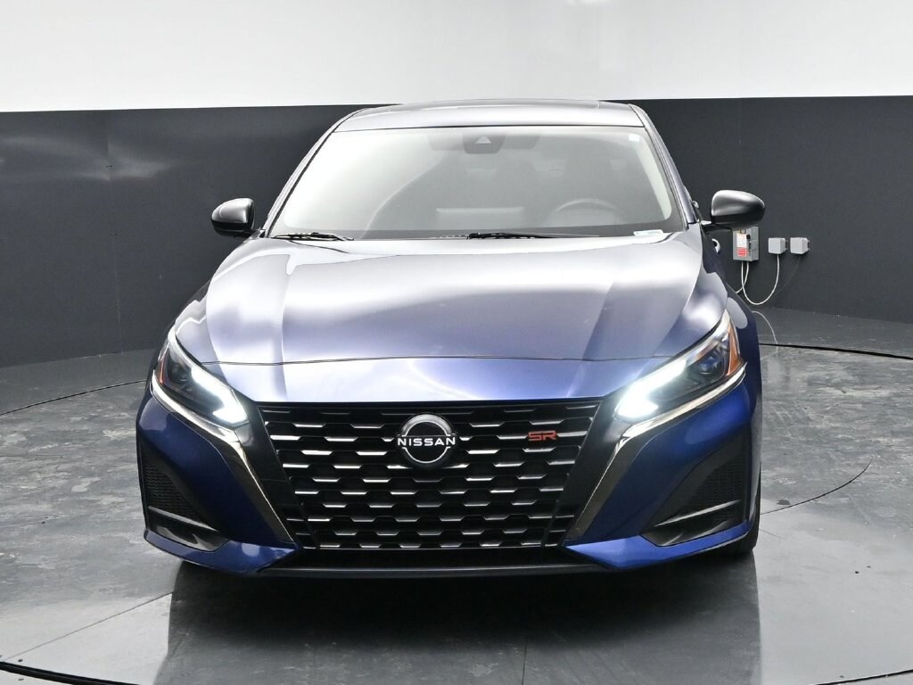 Used 2023 Nissan Altima 2.5 SR Sedan