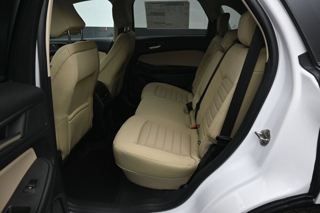 2024 Ford Edge SE - Photo 10
