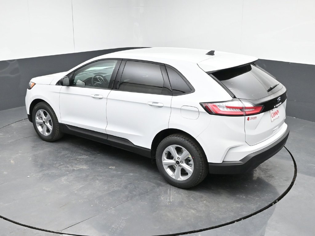 2024 Ford Edge SE - Photo 23