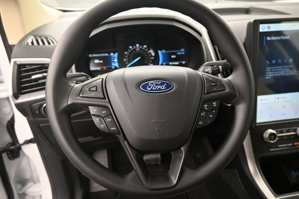 2024 Ford Edge SE - Photo 16